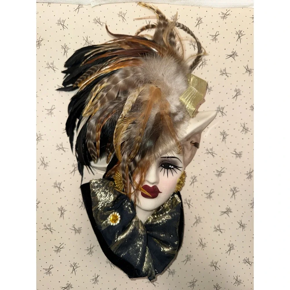 Unique Creations Art Deco Roaring 20s Lady Face Mask Wall Hanging Feather Hat